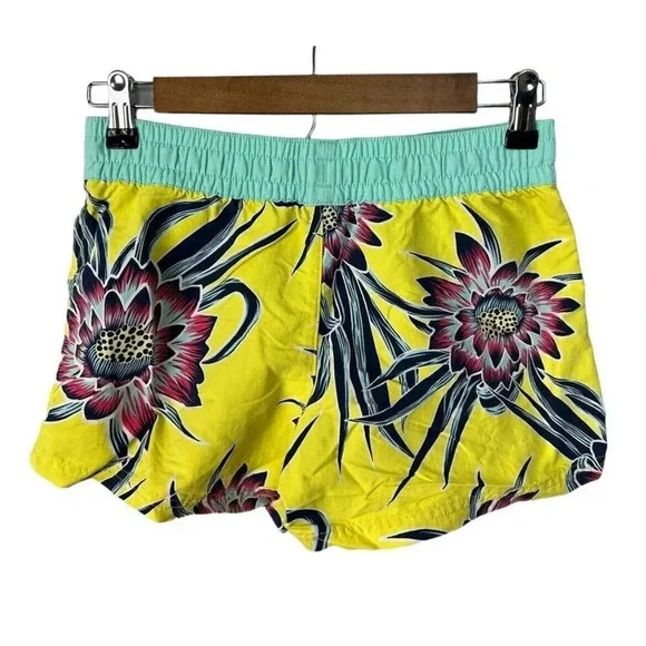 Patagonia Girl's Costa Rica Baggies Shorts Floral Tropical Yellow Size Large - Picture 2 of 7
